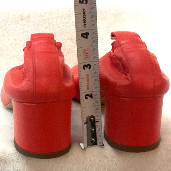 Everlane Minimalist Pumps Red Leather Mid Block Heel Career Dress Shoes Sz 7.5 - Picture 10 of 16